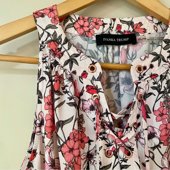 IVANKA TRUMP Sleeveless Pink Floral Lace Up Blouse Women’s XS - Picture 3 of 6